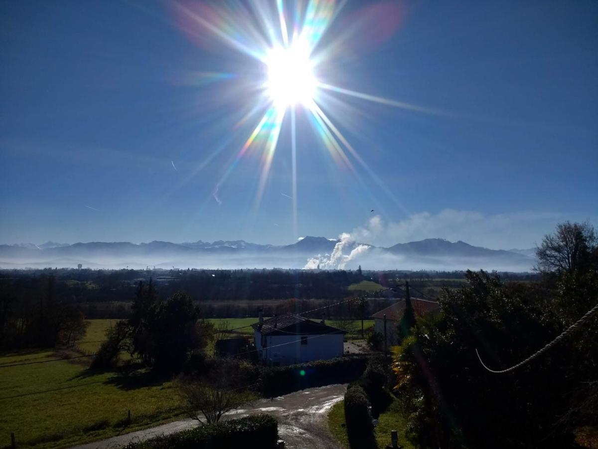 Pyrenees Vue Gite - Vues Fantastique, Parking Gratuit Sur Place & Piscine Saint Gaudens Esterno foto